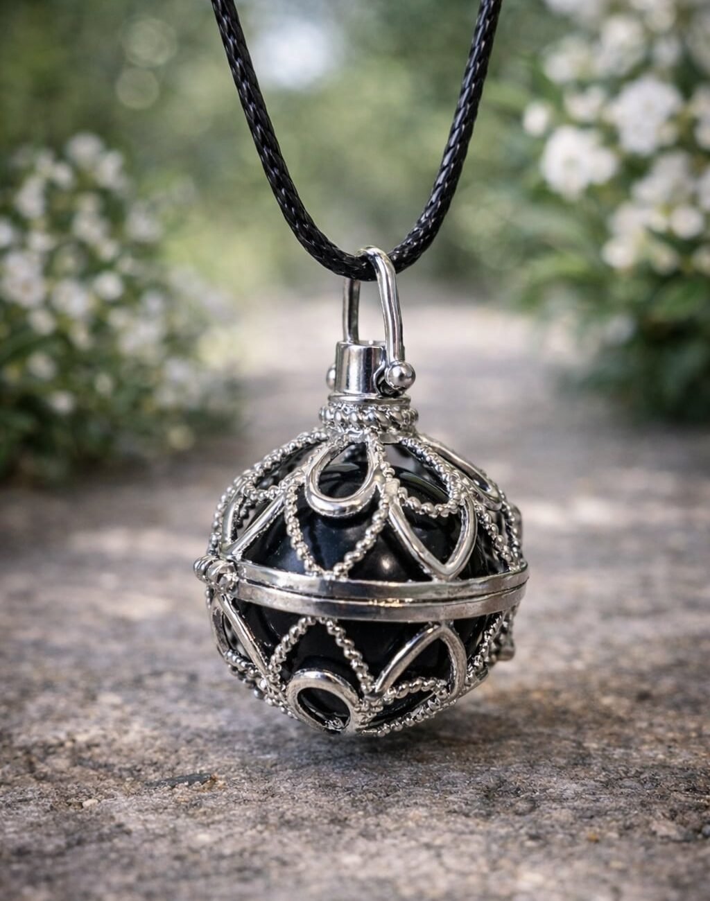 cage-necklace-black-Obsidian-inside